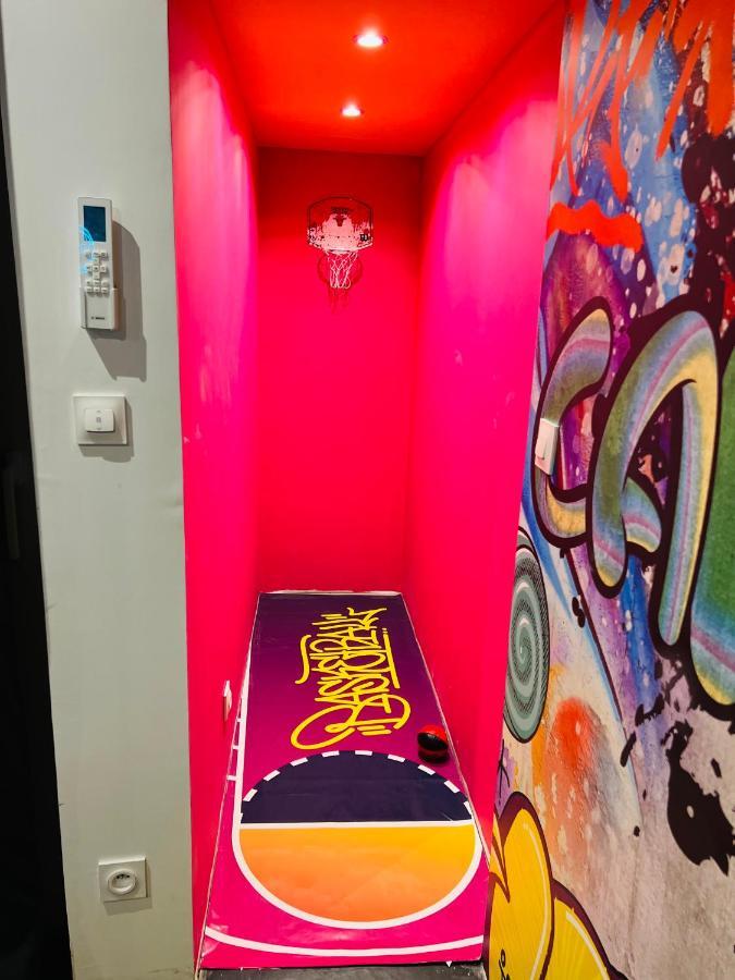 Capsule Street Art - Sauna- Jacuzzi - Playstation 5 - Billard - Netflix - Home Cinema - Terrasse ドゥエー エクステリア 写真