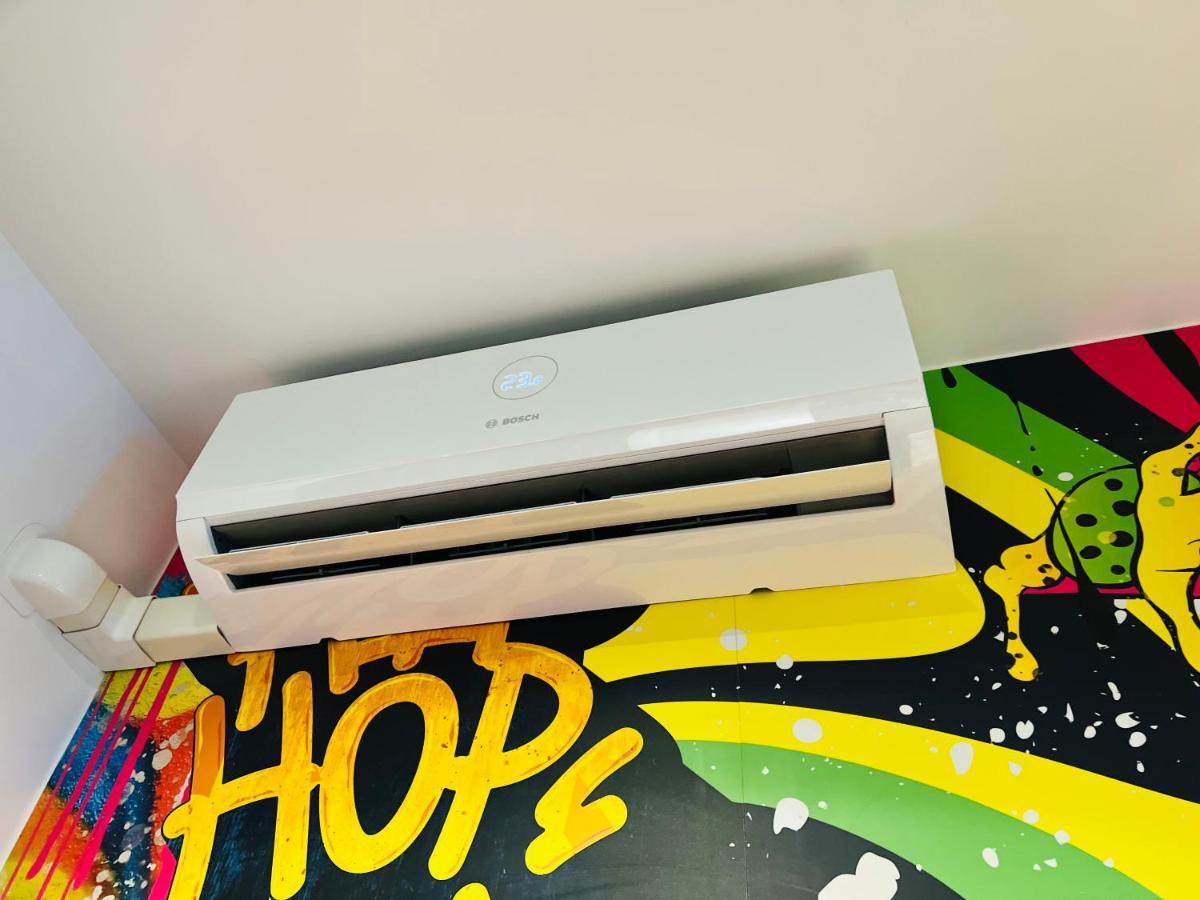Capsule Street Art - Sauna- Jacuzzi - Playstation 5 - Billard - Netflix - Home Cinema - Terrasse ドゥエー エクステリア 写真